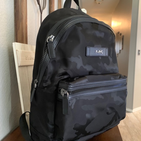 New Mk men’s nylon large backpack - Picture 2 of 10